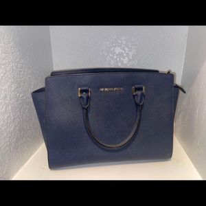Navy Blue MK-Selma